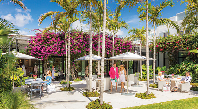 The Royal Poinciana Plaza In Palm Beach Is A Shopping And Lifestyle Destination